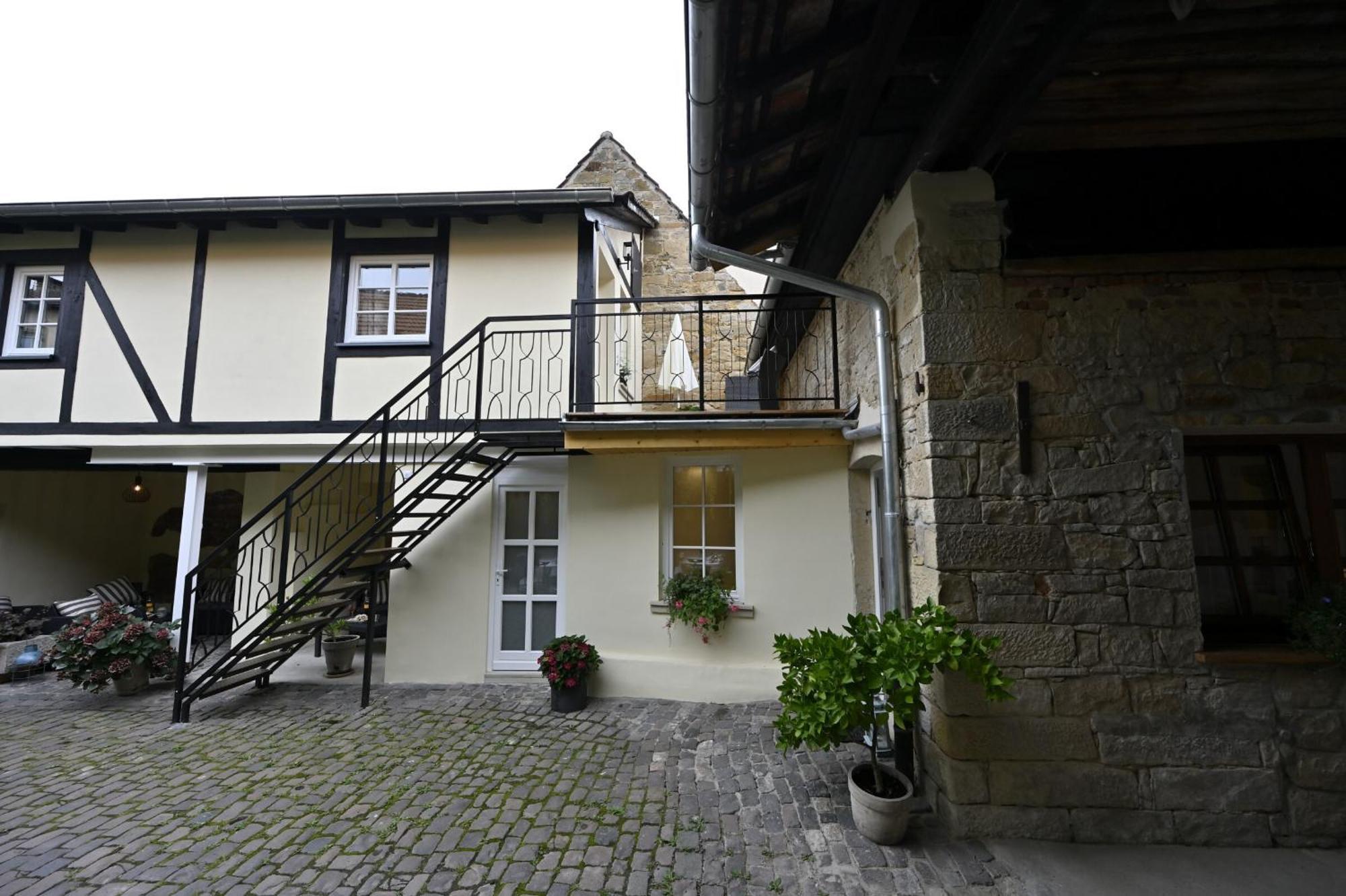 Gaestehaus & Weingut Gehrig Weisenheim am Sand Ruang foto