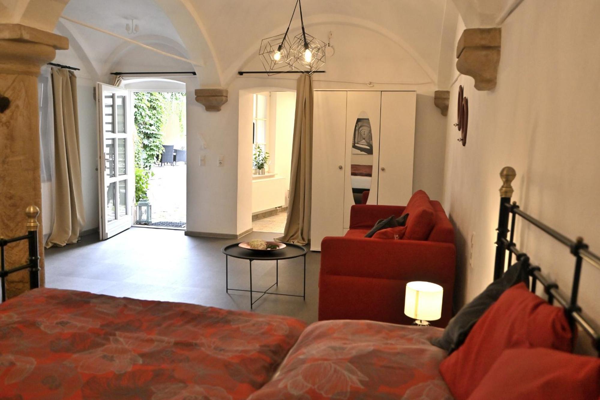 Gaestehaus & Weingut Gehrig Weisenheim am Sand Ruang foto